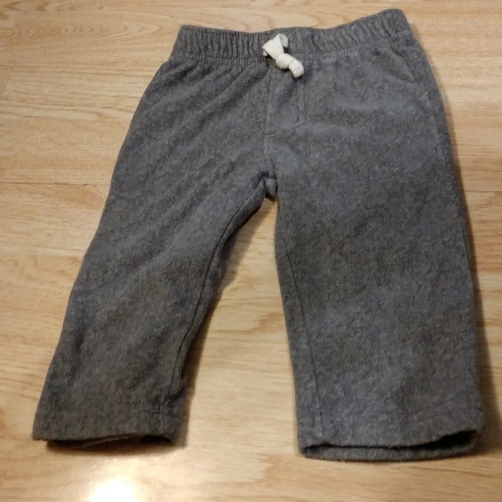 $3 w Bundle 9 M Carter's Gray Sweatpants